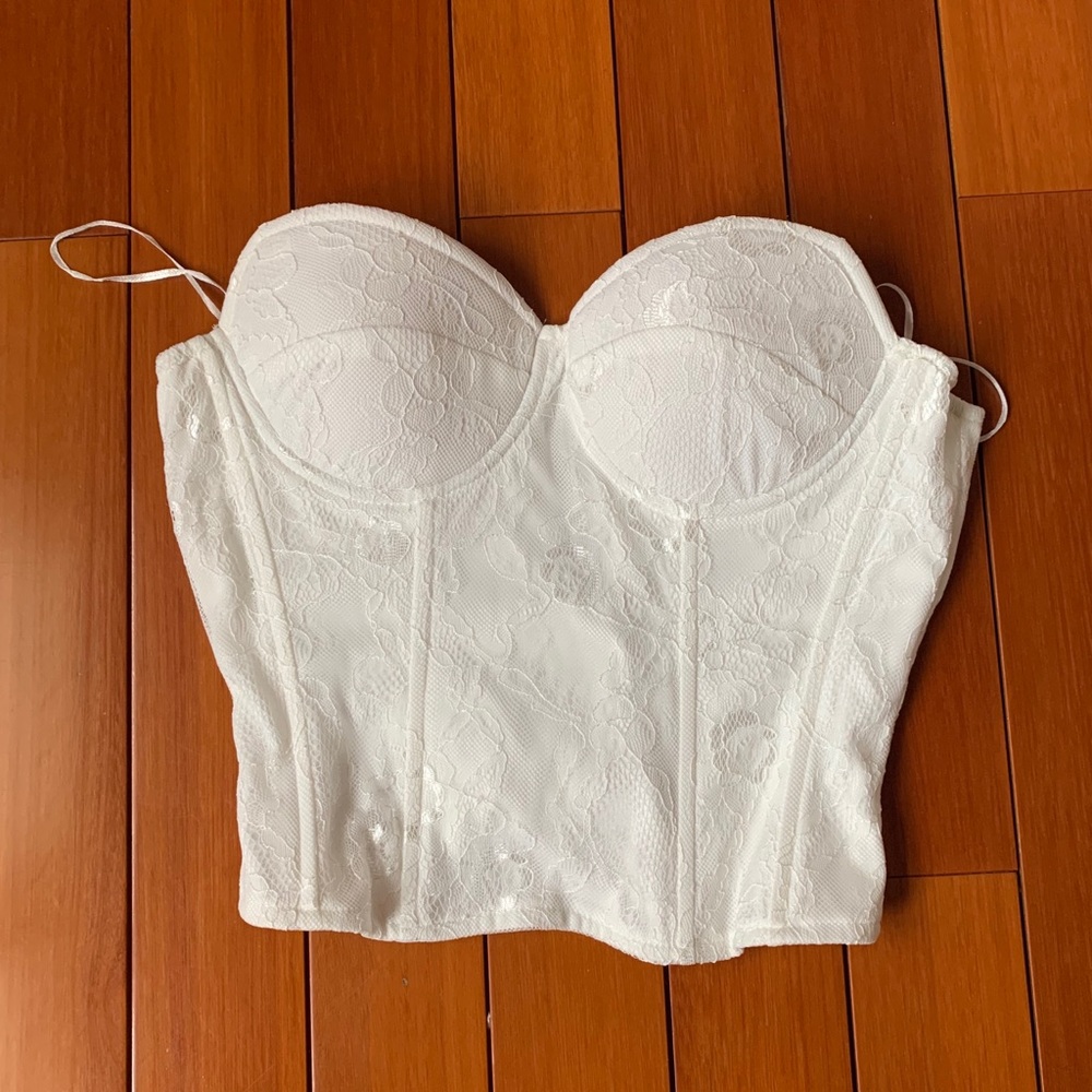 NWT - Lioness Madison Bustier White Lace Top
